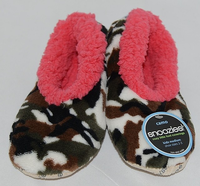 snoozies house slippers