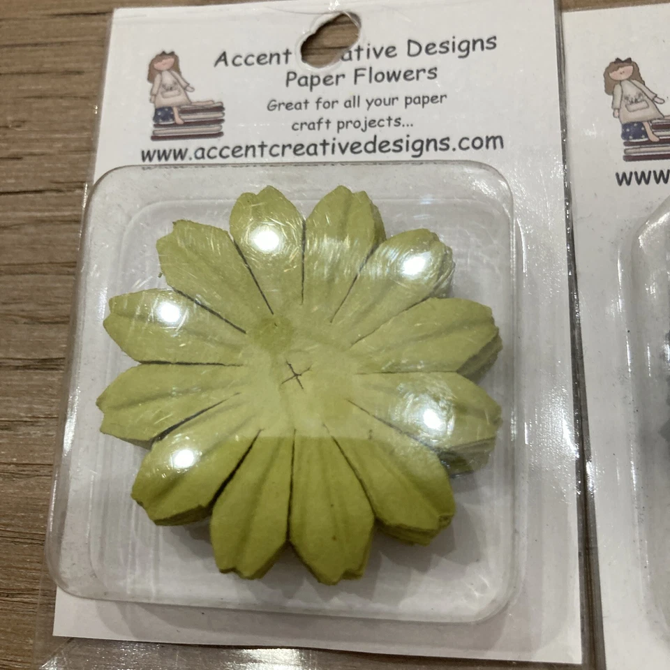 Accent Creative Designs Paper Flower Lot - Image 2 of 4