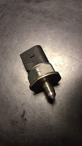 Bmw 5 e60 Sensor Kraftstofframpe 7537319