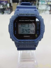 Quartz digital wristwatch Model DW 5600DE CAS...