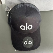 ALO YOGA Performance District Trucker Hat Unisex Brand new black/white LOGO