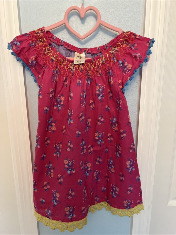 Wildflowers Girls Dress Size 6  Floral Themed Short