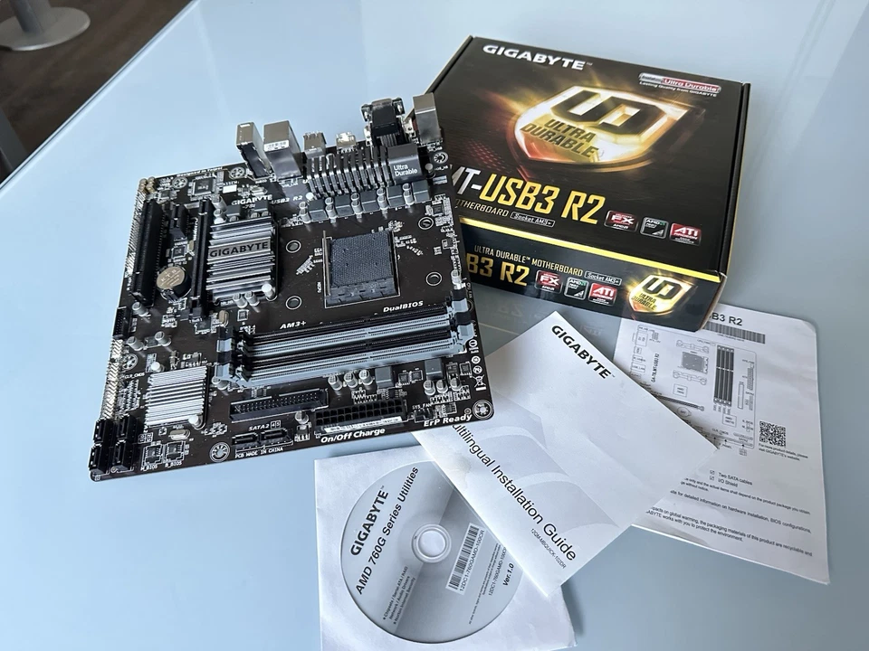 Gigabyte GA-78LMT-USB3 R2 AM3+ DDR3 MicroATX Motherboard with I/O Shield - Image 2 of 4