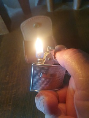 Ronson Standard Benzinfeuerzeug gewartet.  TOP 