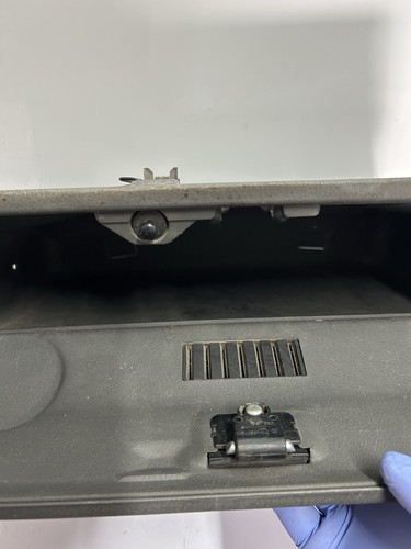 Volkswagen transporter T4 Glovebox Vw Glove Box Grey 701857095 - Picture 14 of 16