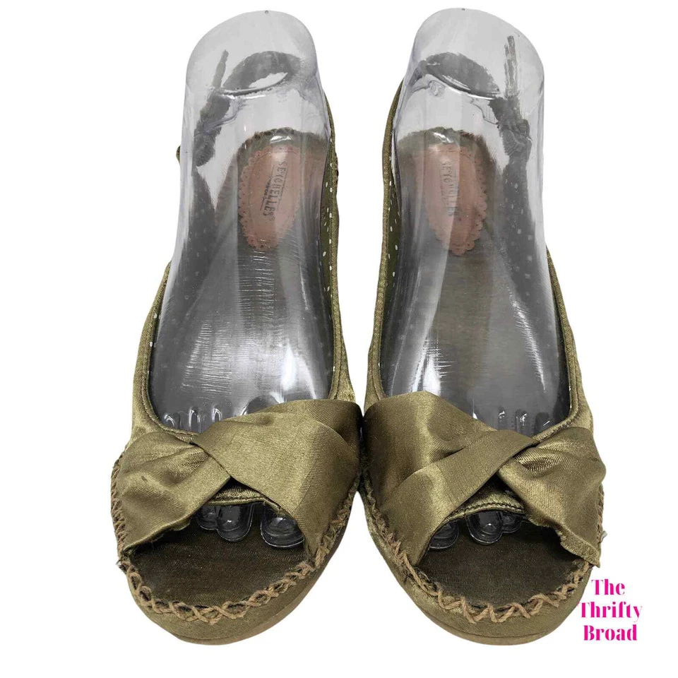 Zapato Seychelles Neutro Peep Toe Cuñas Tela Satén Corcho Talla 10 Brillante Metálico Foto 2 de 4
