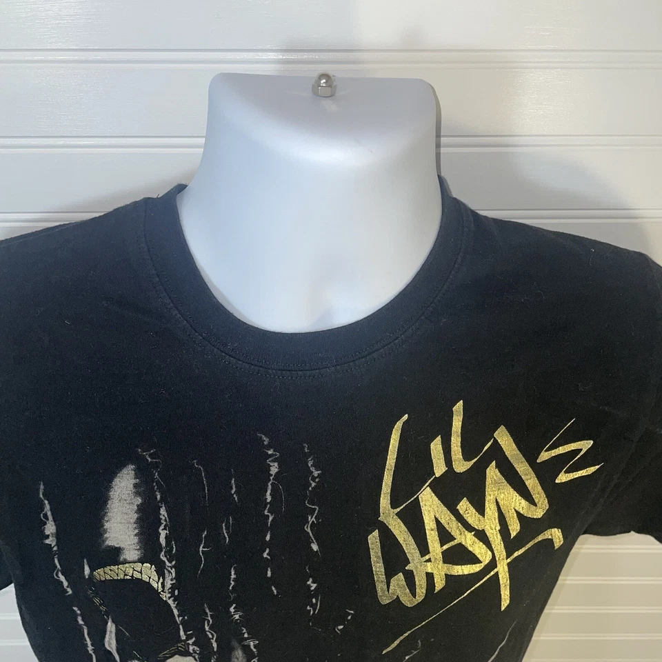 Camisa Lil Wayne Hombre Mediana Negra Cuello Redondo Dorado Frontal Gráfico Manga Corta Foto 4 de 4