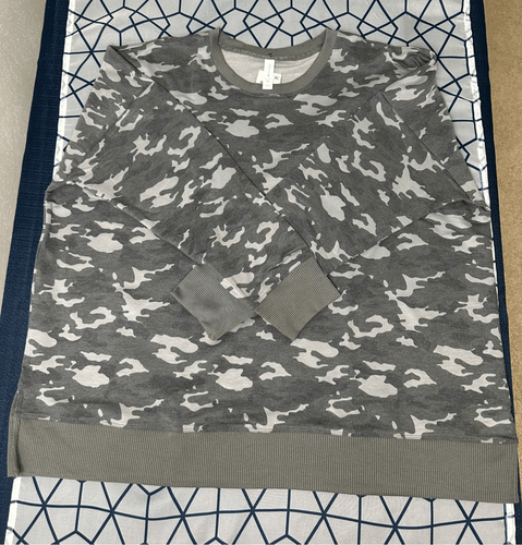Ideology Women’s Camo-Print Sweatshirt Camo Deep Black Size XXL - Picture 5 of 12