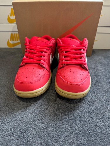 NIKE SB DUNK LOW PRO 'UNIVERSITY RED' - SIZE 12 MENS US - BNIB - DEADSTOCK - Picture 5 of 8