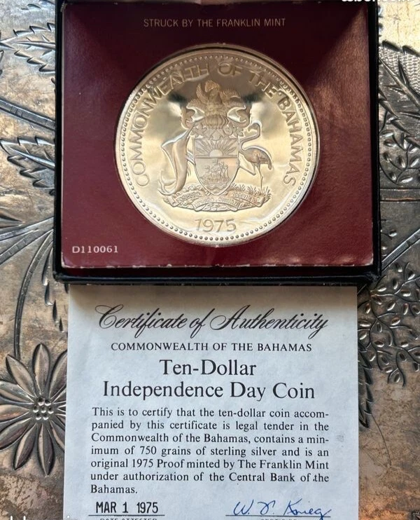 Argent BE 49g - 10 Bahamas Indépendance Day 1975 - Coffret Franklin Mint - Proof - Photo 4/4