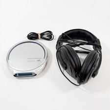 Sony Walkman CD Player D-FJ210 Radio G-Protection Portable Discman Headphones