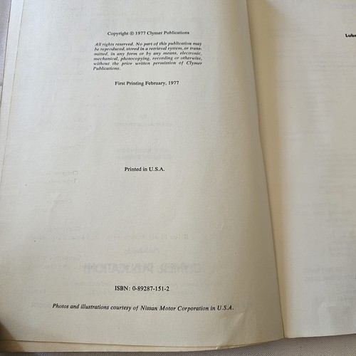 Datsun Pickups Service Repair Handbook L521, PL521, PL620 Pickups 1968-1977 - Picture 3 of 4