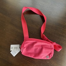 Lululemon Everywhere Belt Bag  (LU9AX2S)