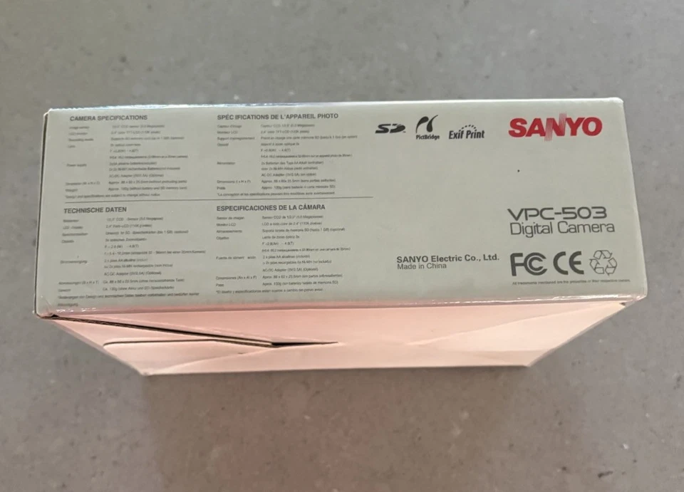 Sanyo Digital Camera VPC503 5 MP Super Zoom, Original Box Owners Manual CD - Image 3 of 4