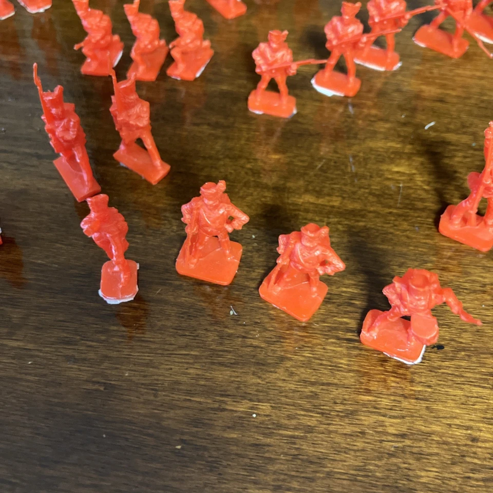 36 Soldatini Plastica 1/72, Penso Inglesi del Periodo Napoleonico Usati. - Immagine 3 di 4