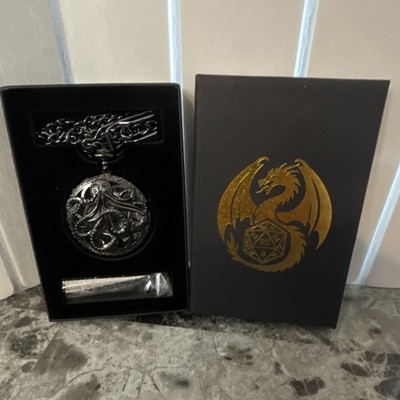 Dungeons & Dragons Dragon Dice Box Necklace D20 Pocket Watch Gift Set