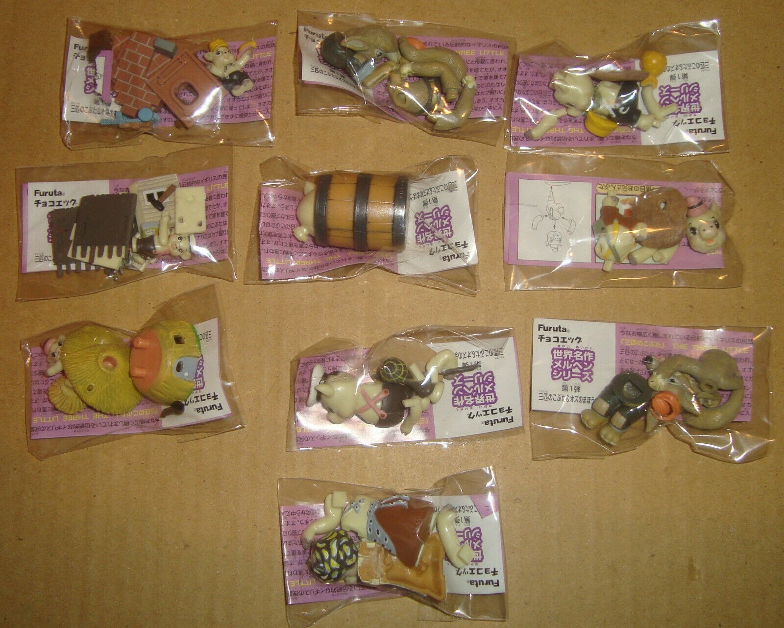 Набор из 3 БЕЛЫХ грибов и 10 МИНИ-ФИГУРОК Collezione FURUTA Japan Choco Egg Маленькие поросята