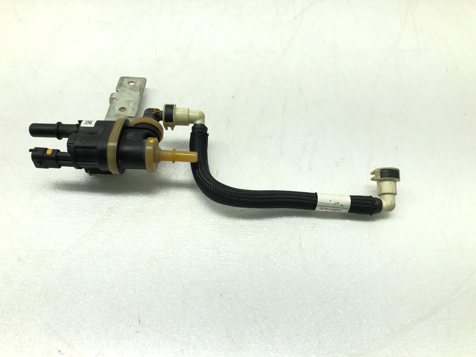 2017-2020 MASERATI LEVANTE 3.0L V6 FUEL VAPOR SOLENOID VALVE OEM