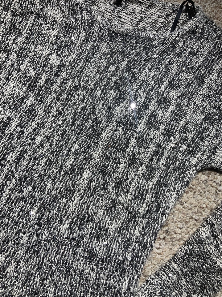Bebe Grey Black Knit Sequins Long Sleeve Sweater Size Small - Image 4 of 4