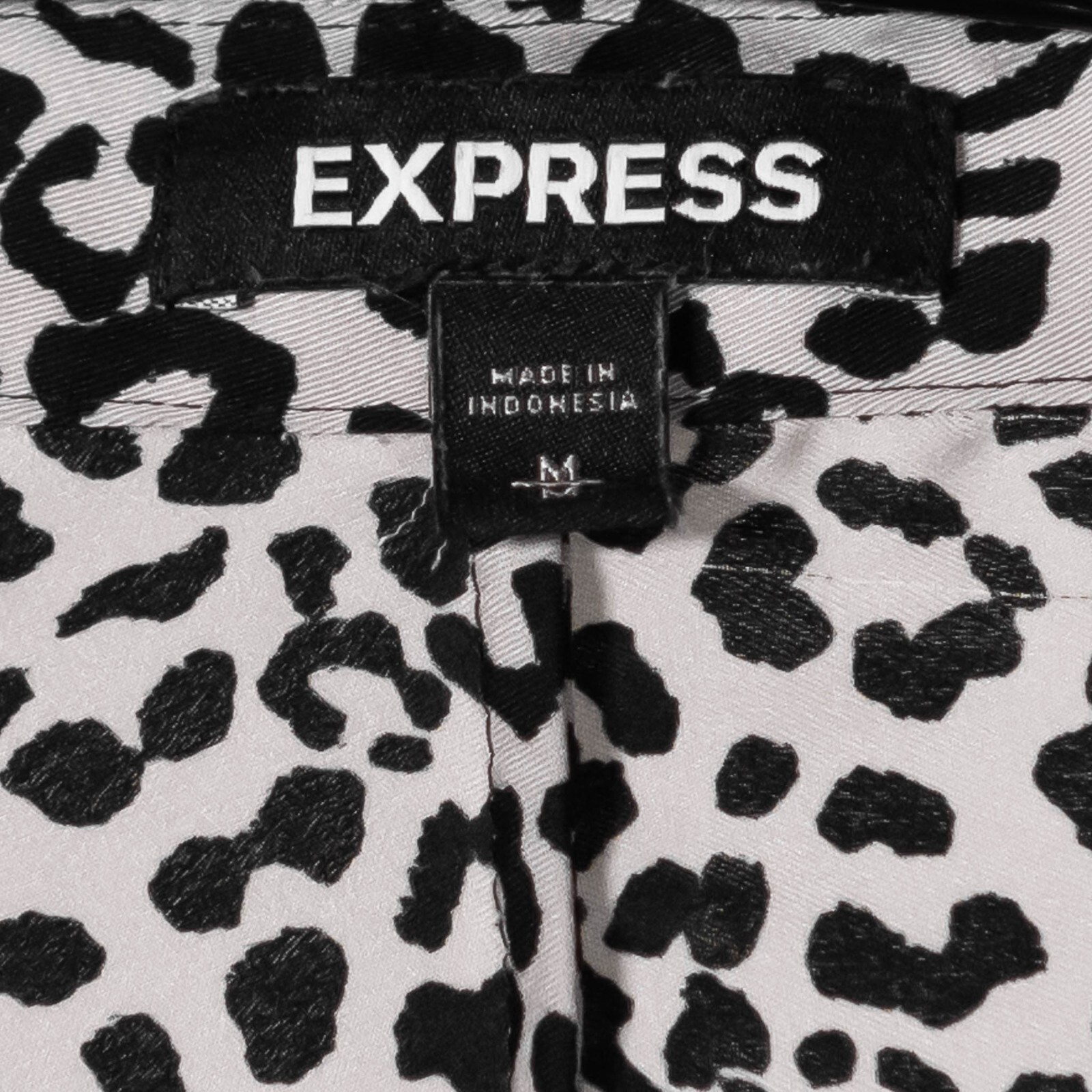 Express Womens Medium Leopard Print Button Up Blo… - image 4