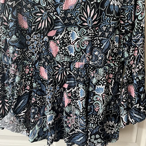 TORRID Blumen Top Gr. 00 (Medium) Cottagecore Boho schwarz blau Häkeldetails - Bild 14 von 15