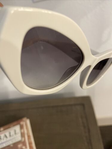 PRADA Sunglasses SPR07Y 142-130 Without Original Case - Picture 11 of 15
