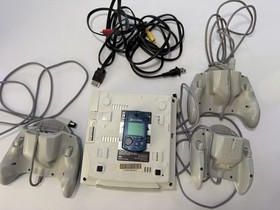 Sega Dreamcast HKT-3020 Console 3 Controller Untested with Game Working Great