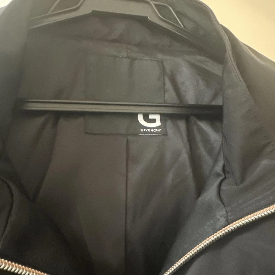 USED GIVENCHY BLACK JACKET GOOD - Image 3 of 4