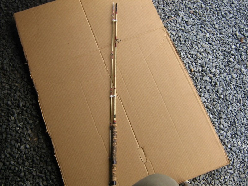 VINTAGE - HOWARD - SHAKESPEARE - WONDEROD - FLY / SPINNING  ROD - 2 PIECE -
