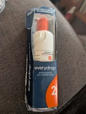 Ice and Water Refrigerator Filter 2 EDR2RXD1 Single NEW Damaged box