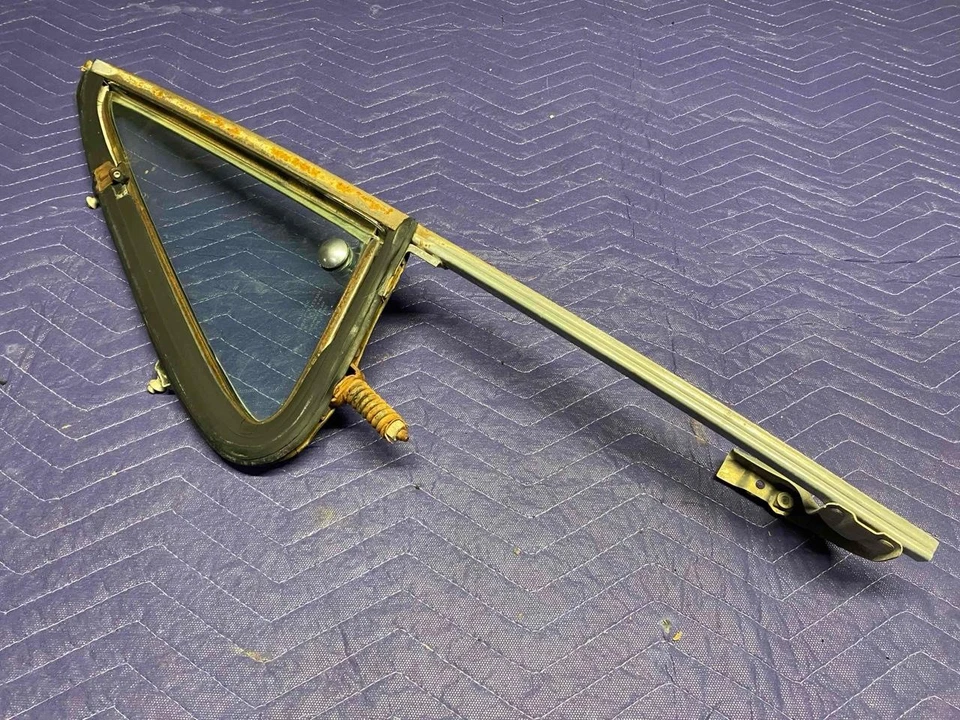 Camión Chevy GMC 81-87 PAR de conjuntos de ventanas de ventilación carrocería cuadrada derecha y derecha 73-87 Foto 2 de 4