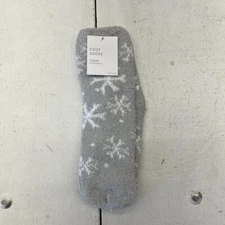 Gray Snow Flake Design Cozy Fuzzy Socks Women's One Size NEW