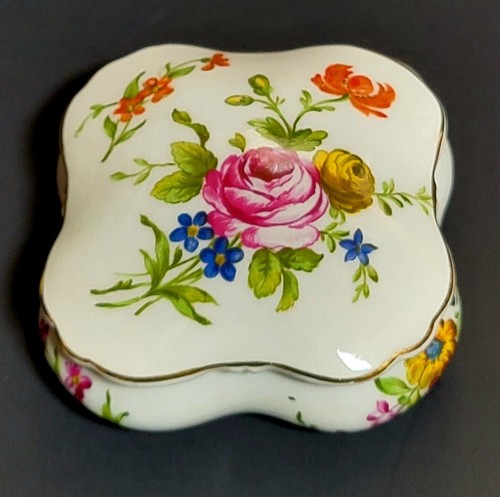 MCM Caja Baratija Porcelana De París Pintado a Mano Flores Rosas Tapa Francia ¡EXCELENTE ESTADO USADO! - Imagen 15 de 16