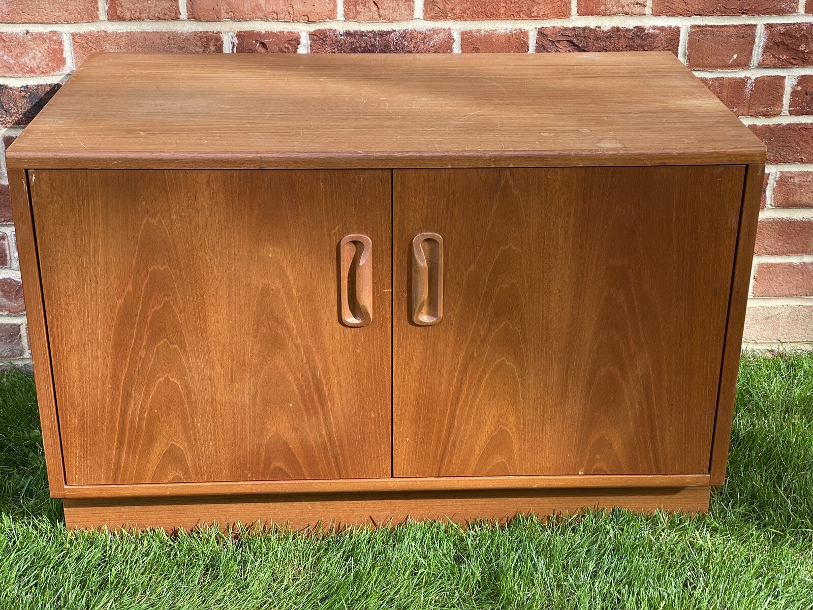 Retro/Vintage Mid Century Teak G Plan Low Sideboard eBay