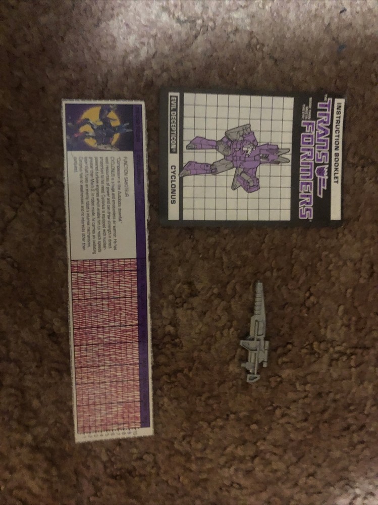 Cyclonus Tech Specs 1986 Vintage Hasbro G1 Transformers, Gun, Instructions
