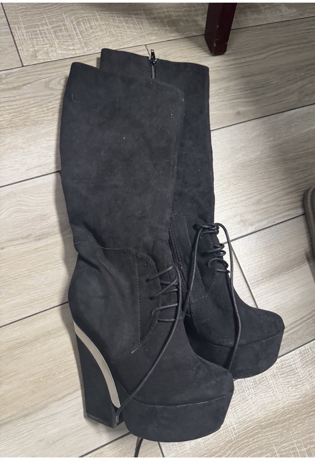 Women's Black Faux Suede Knee-High Platform Lace-Up Round Toe Block Heel 7