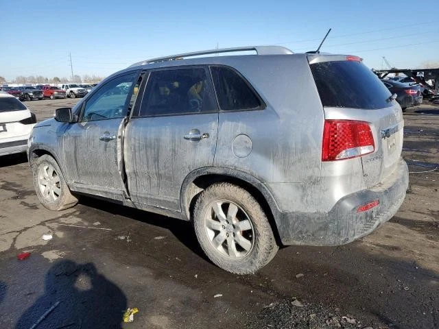 Para-lama dianteiro direito usado serve: 2012 Kia Sorento R. com alargamento de para-lama texturizado preto - Imagem 3 de 4