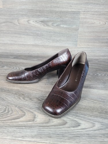 BANDOLINO CASEY WOMEN'S BROWN LEATHER UPPER HEEEL PUMPS SIZE 6.5 M - Picture 2 of 7
