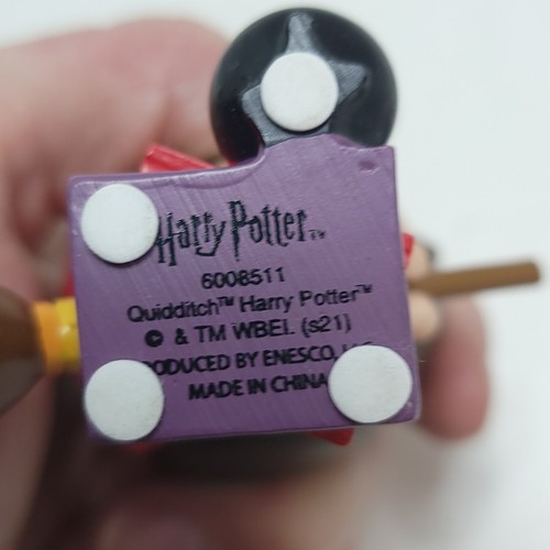 Figuras de PVC Enesco Quidditch Harry Potter 6008511 y Dobby 6008514 - Imagen 2 de 4