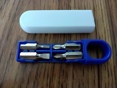 Key Chain Screwdriver Set 2 Flathead 1/8'' & 3/16'' Wide Bits And PH1&PH2 Phillips