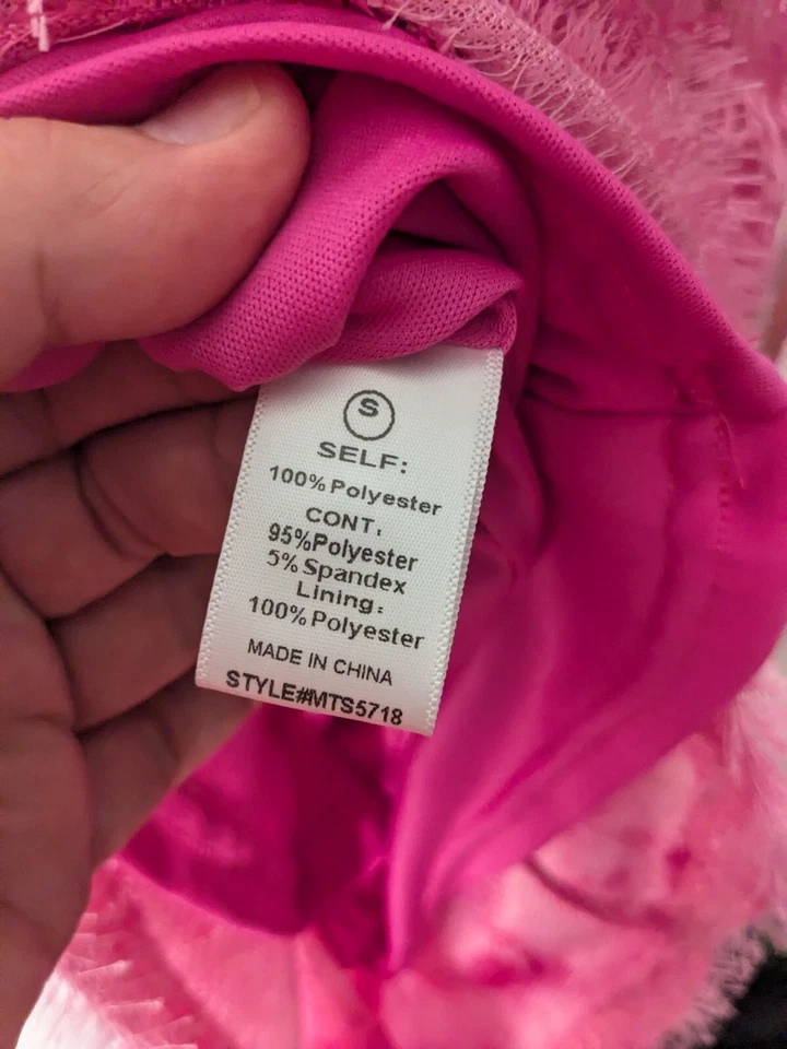 top dorado de dos piezas missguided y falda rosa difusa - talla pequeña Foto 4 de 4