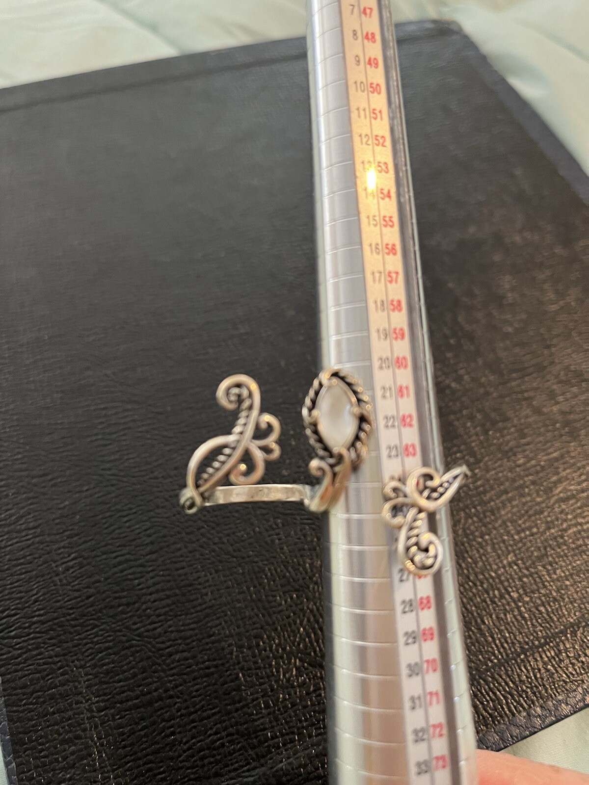 Double Finger Ring - image 3