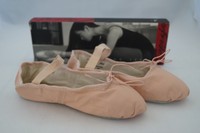 Capezio Child's Teknik Ballet Shoe Sz. 3 In Pink Model 200 Capezio Child's Teknik Ballet Shoe Sz. 3 In Pink Model 200