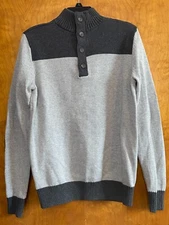HOPE & HENRY QUARTER BUTTON CREW NECK SWEATER W/ TAG