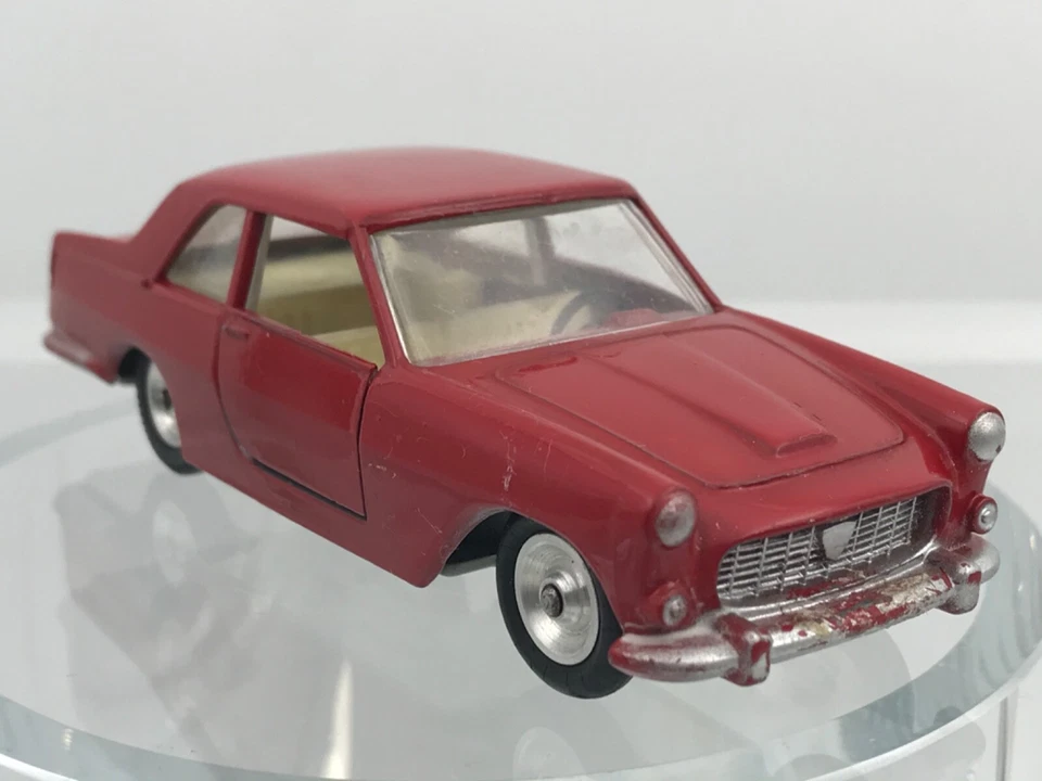 SÓLIDO LANCIA FLAMINIA ROJO MADE IN FRANCE 1/43 ORIGINAL SERIE 100 - Imagen 4 de 4