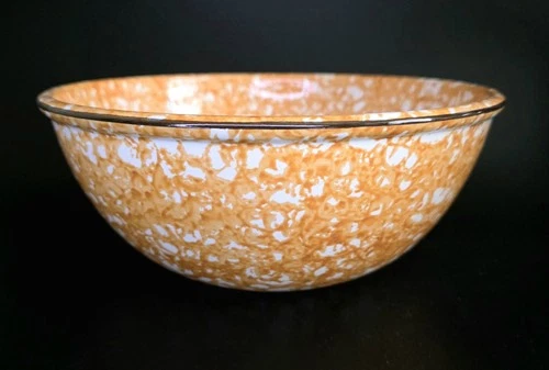 (566) *Hard to Find* Vintage Orange Stagl Town & Country 10.5" Mixing Bowl *MINT
