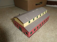 Vintage N Scale Heljan Multicolor Factory War...