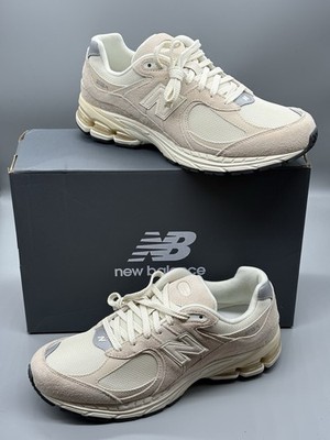 New Balance M2002R