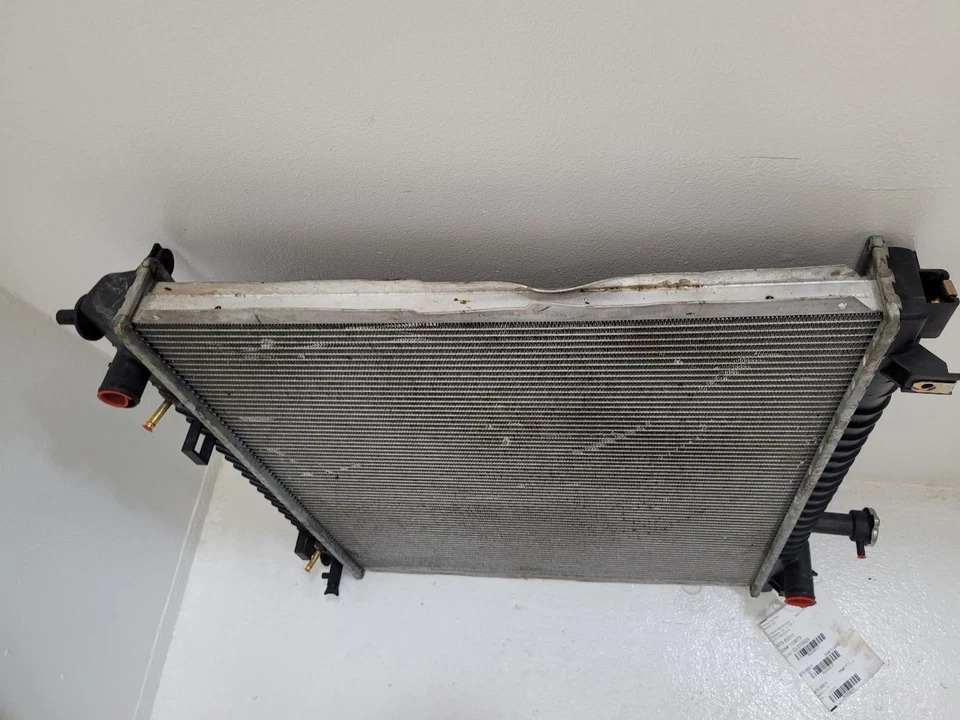 2004 - 2010 2011 - 2015 NISSAN ARMADA Radiator — 第 2/4 张图片