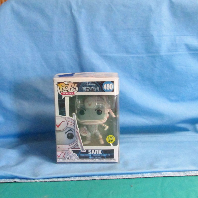 Funko Pop Tron Set Sark & Tron + Tron Chase Glow Disney Sci‑Fi Classic Lo